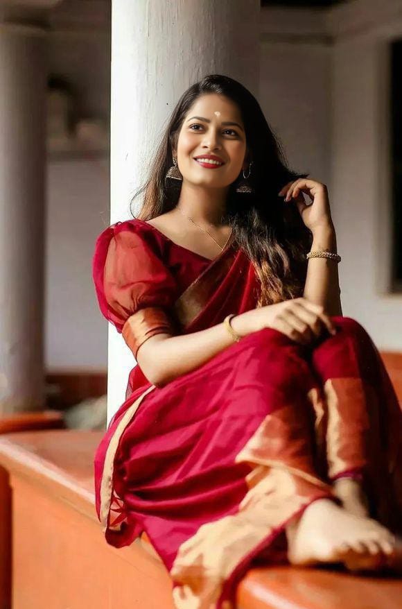 Ezhilnagai