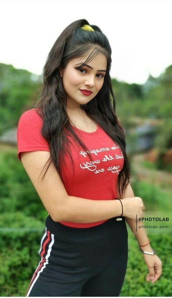 Ezhilnayaki