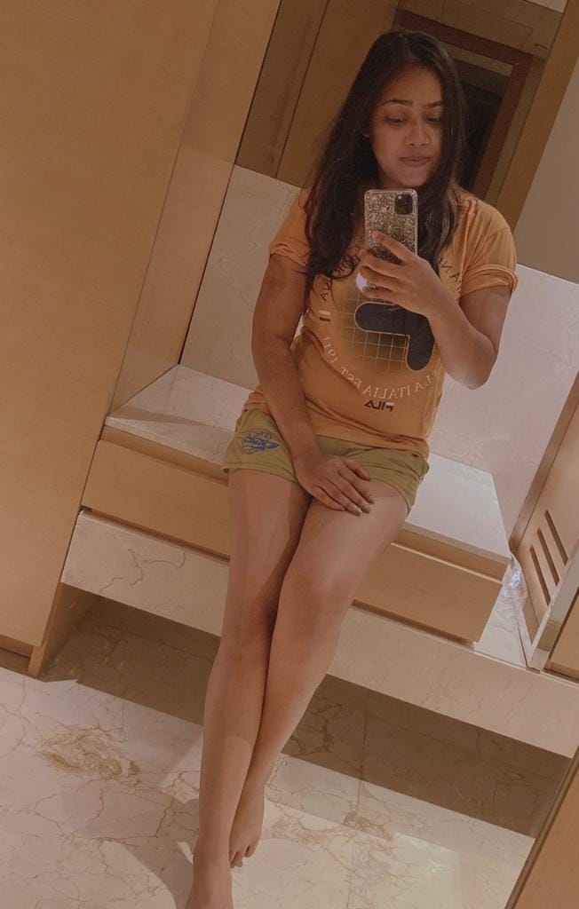 Ezhilnila